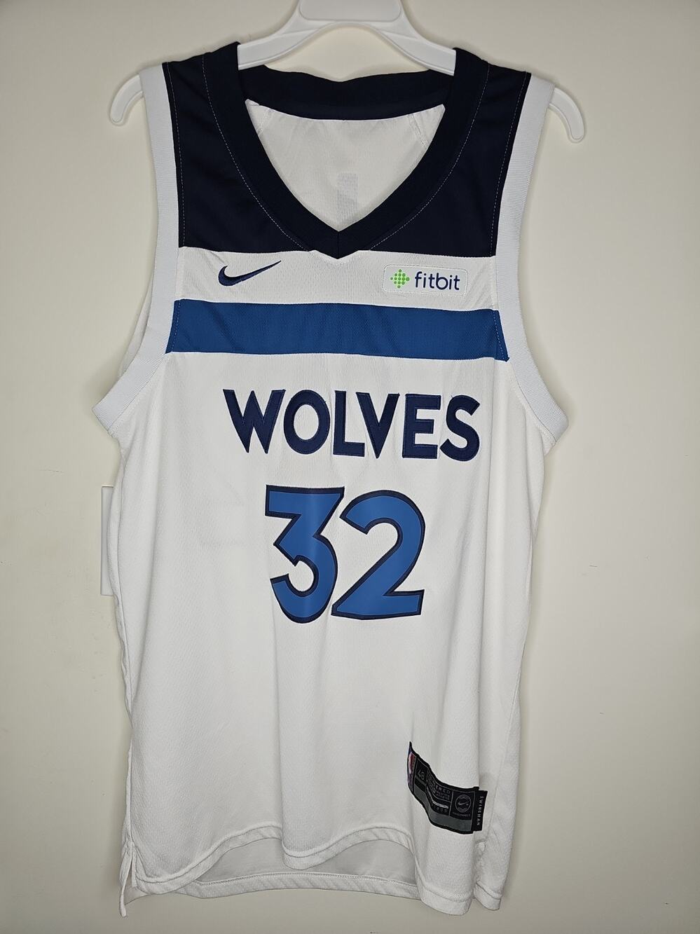 Nike Swingman NBA Jersey Size Large 48 Minnesota Timberwolves Karl Anthony Towns